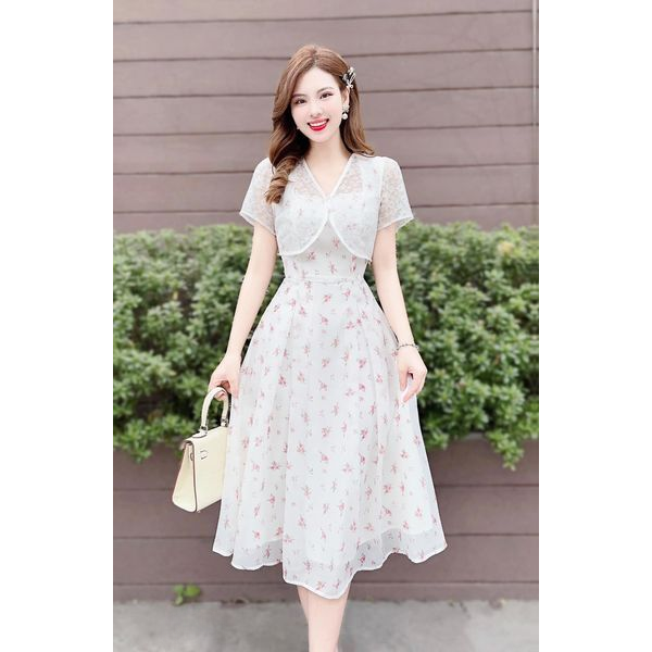 White Floral Dress Ally and Alice White Floral Dress Ally and Alice